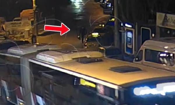 İzmir'de bir evden hırsızlık yapan şüpheli tutuklandı
